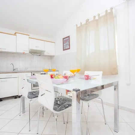 Family Apartment Bilic Rogoznica (Sibenik-Knin)