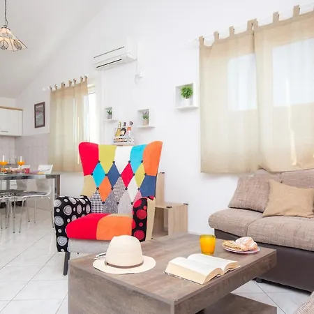 Family Apartment Bilic Apartment