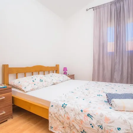 Family Apartment Bilic Apartment *